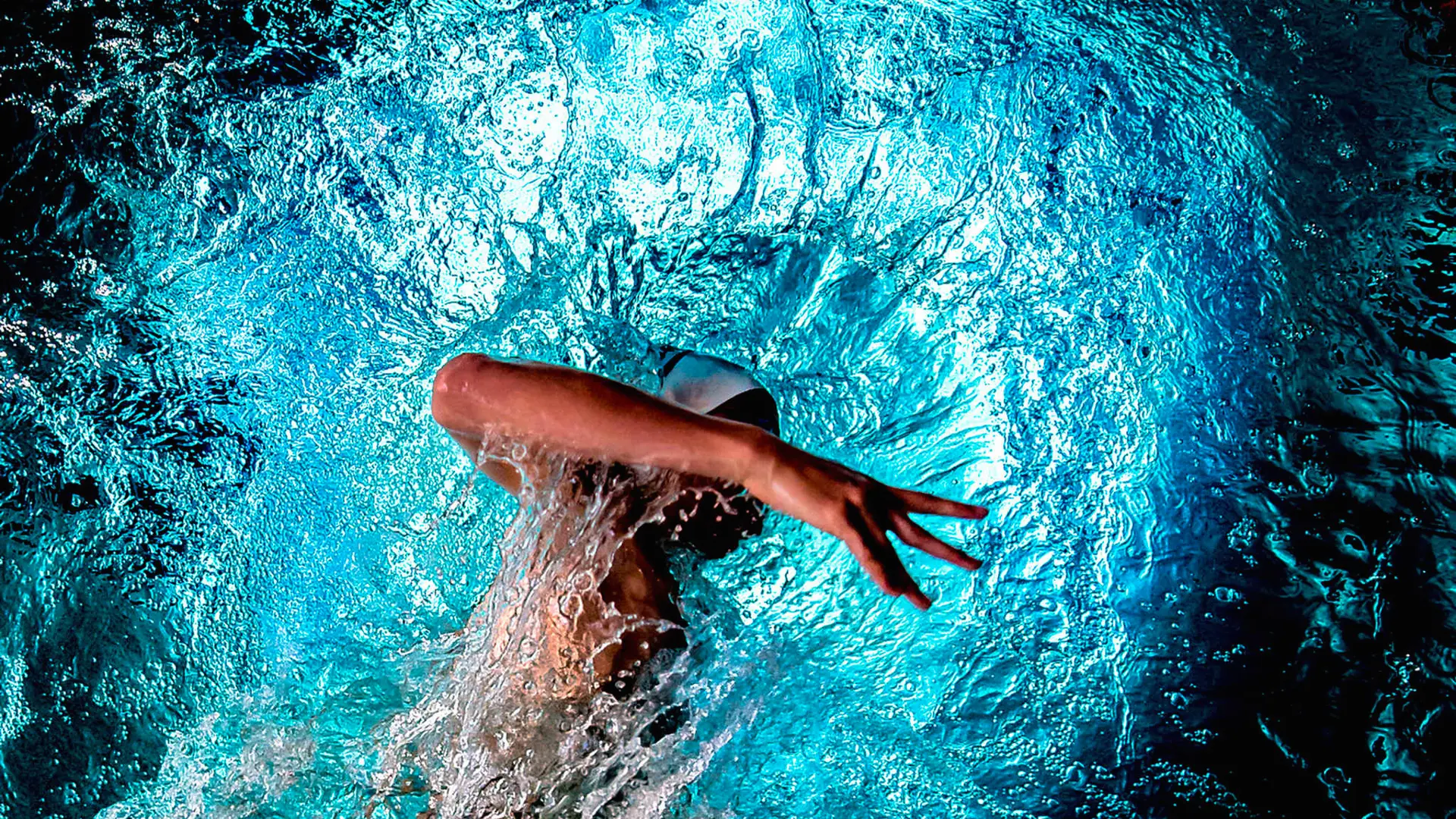Italian Spring National Swimming Championships
Anna Pirovano, belonging to the team of Vittoria Alata Nuoto from Brescia, is competing in the heats of the 400 Individual Medley. 
When turning in the Breaststroke leg of the medley, the athletes have to touch with two hands the wall, not allowing the somersault turn and forcing the swimmer to bend to one side.
Photo Giorgio Scala/Deepbluemedia
Campionati Italiani Assoluti Nuoto Primaverili
Riccione  Italy 8 - 12/04/2013
Day 03 batterie heats 10 aprile